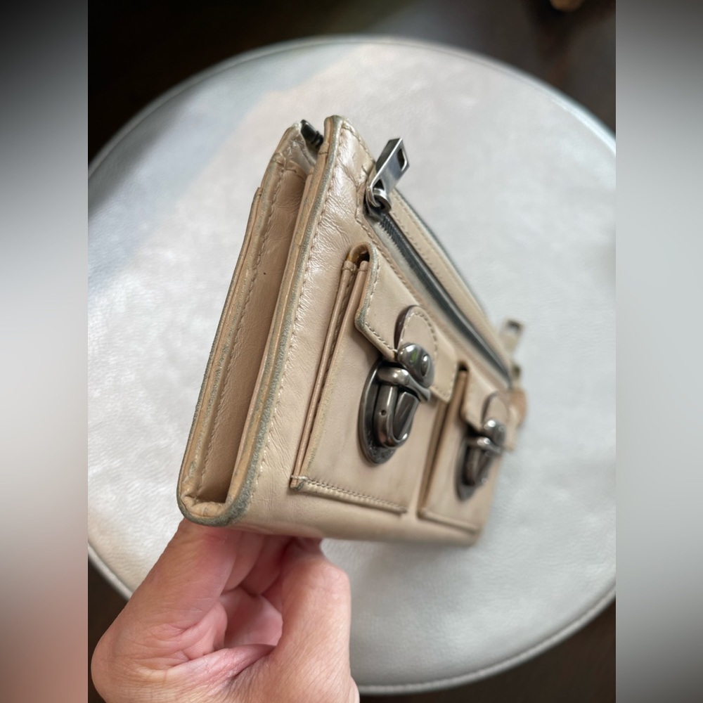 Marc Jacobs Wallet - Picture 14 of 16
